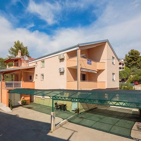 Apartment Krzelj トロギール エクステリア 写真