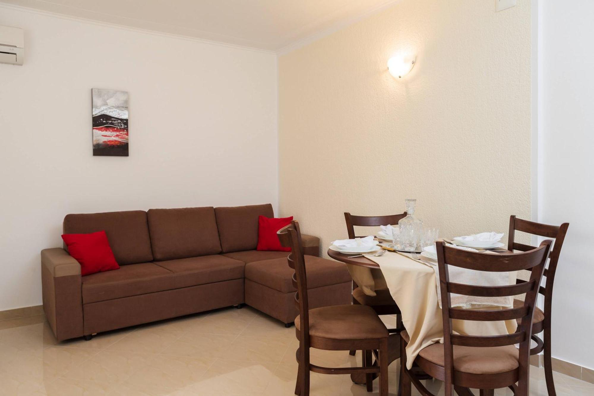 Apartment Krzelj トロギール エクステリア 写真