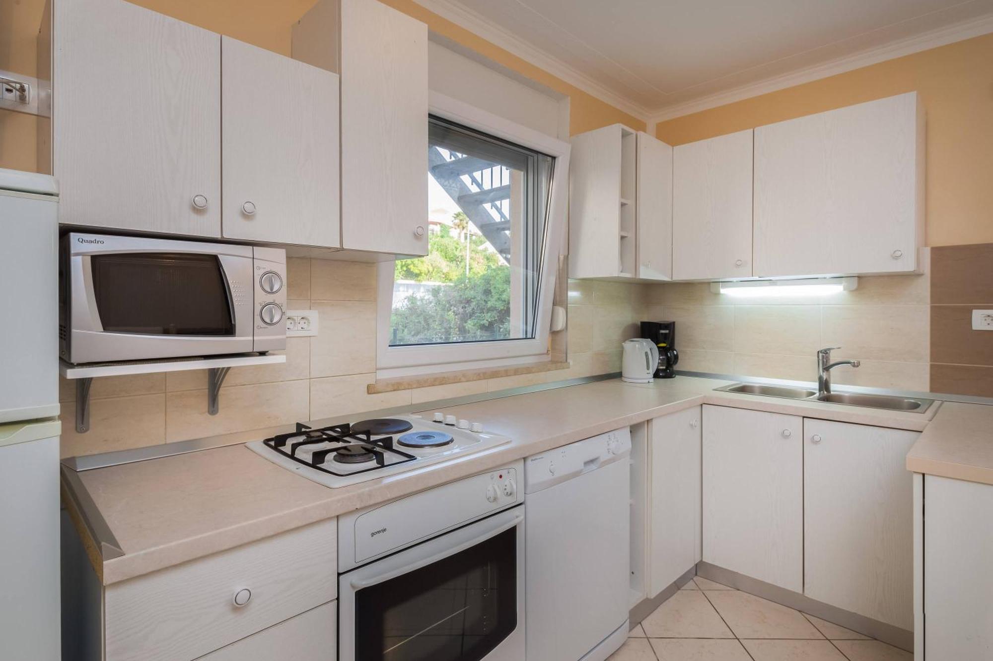 Apartment Krzelj トロギール エクステリア 写真